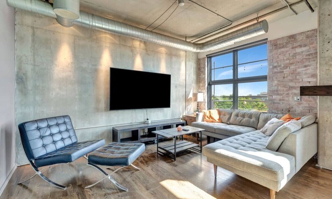 Five Points House | Luxurious Uptown Denver Loft with Stunning Views