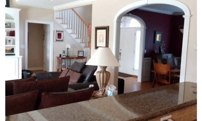 Summerfield House | Luxurious Vacation Golf Home Greensboro National