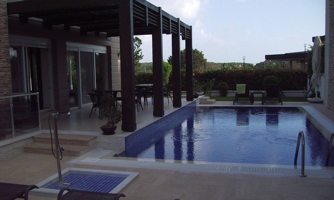 Sorgun Mahallesi Villa | Luxurious villa with pool and sea views