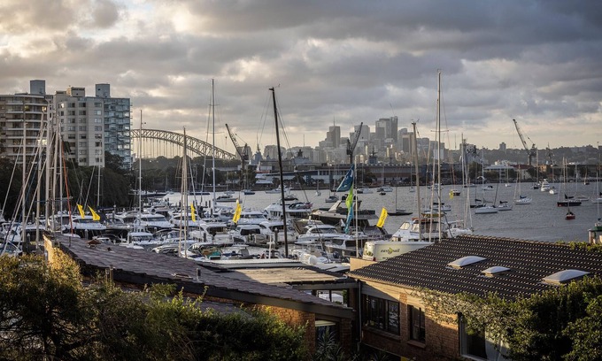 Darling Point Apartment | Luxuriously Appointed Apartment With Harbour Views