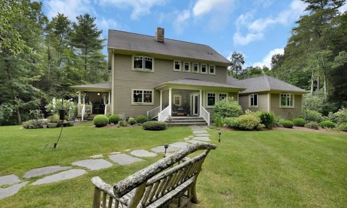 Great Barrington House | Luxuriously Comfortable Country Home