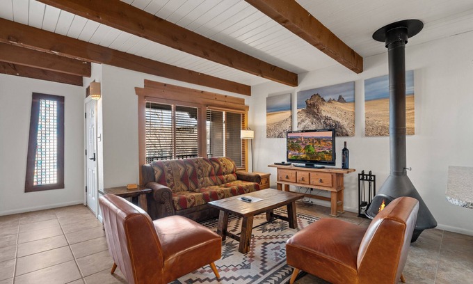 Northeast Santa Fe Hotel | Luxuriously Updated Condo A Stone's Throw From The Plaza