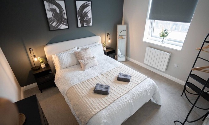 Solihull Apartment | Luxury 1-Bed Flat - Free Parking