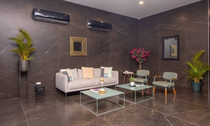 Marbella Apartment | Luxury 1 bedroom apt with free parking