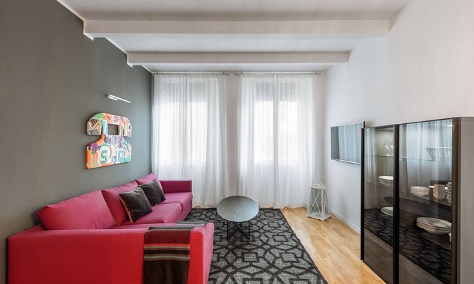 L'antico Ghetto Ebraico Apartment | Luxury 1 bedroom "Two Towers" UNIQUE VIEW