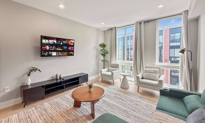 Northern Liberties Apartment | Luxury 1BD | 2 Beds | Northern Liberties