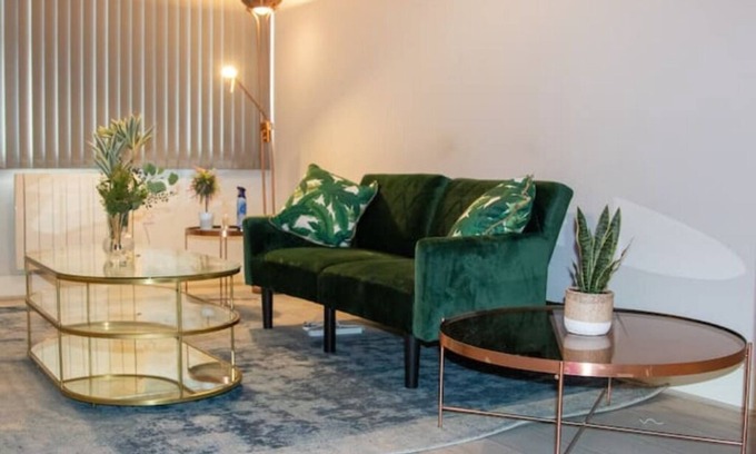 Harlington Apartment | Luxury 1BR Flat Near Heathrow Airport