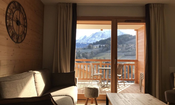 Combloux Apartment | Luxury 2 Bedroom Apartment with a view of Mont Blanc
