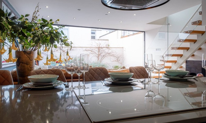 Montpellier House | Luxury 2-Bed House in Cheltenham