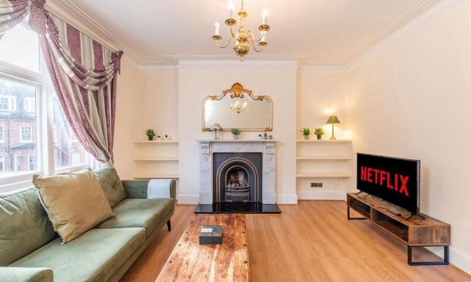 Addison Apartment | Luxury 2 Bedroom Apartment near Notting Hill