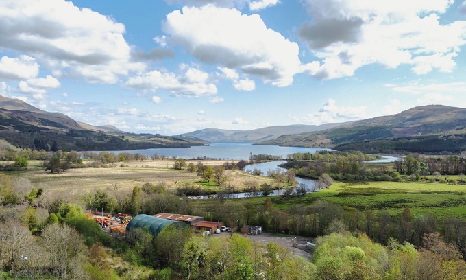 Killin Cottage | Luxury 2 Bedroom Cottage, with private courtyard and garden.