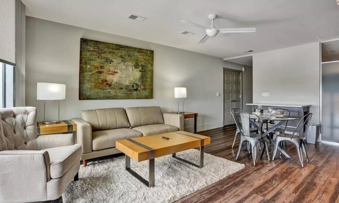Garden Hills Apartment | Luxury 2BR w/City View | RooftopPoolSpa | Buckhead