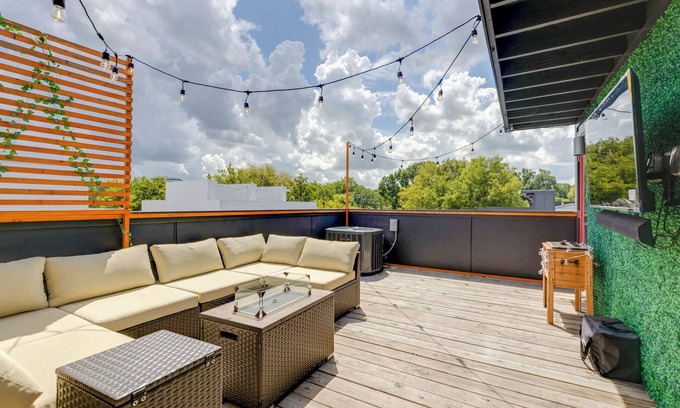 Hadley - Washington House | Luxury 3 Bed Close to Downtown!