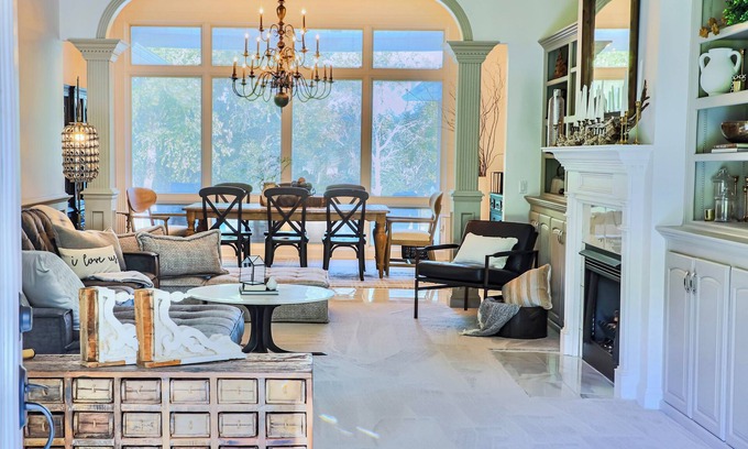 McAlester House | Luxury 3-Bedroom Home on Golf-Course in McAlester
