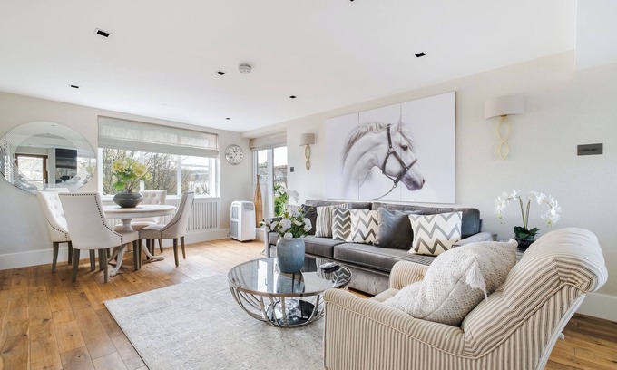 Little Venice Apartment | Luxury 3 Bedrooms Flat in Central London