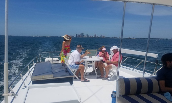 Sun Bay South Boat Rental | Luxury 3 level traditional Yacht