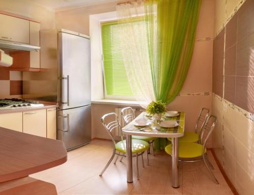 Sukhinovka Apartment | Luxury 3 Rooms Apartments in Center by Green House