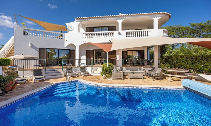 Luz Villa | Luxury 3 to 4 bedroom Villa With Wonderful Sea And Mountain Views