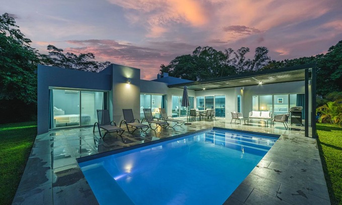 Samara Villa | Luxury 3BR Home w/Pool, Near Beach & Downtown