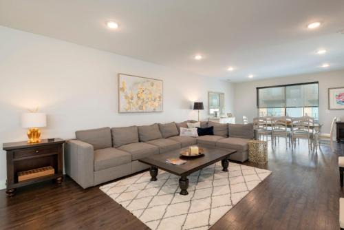Park City Apartment | Luxury 3BR with Mountain Views at 1374 Gambel Oak Way