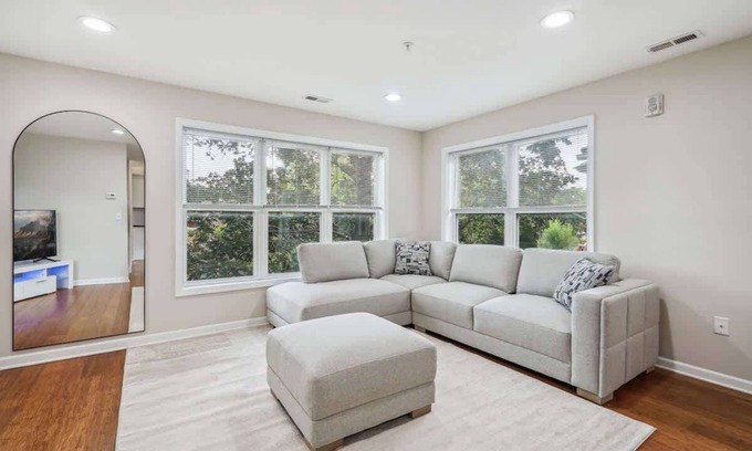 Lowry Hill East House | Luxury 4 Bed 5 Bath Penthouse with Rooftop Downtown Views