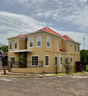San Miguel House | Luxury 4 Bedroom And 3 Bath Riverside Area Home Private Spacious