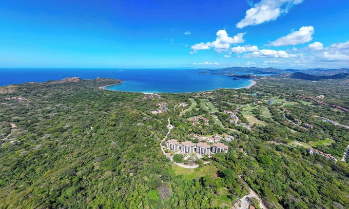 Playa Conchal Condo | Luxury 4-Bedroom Condo with Stunning Views – Poro 4A