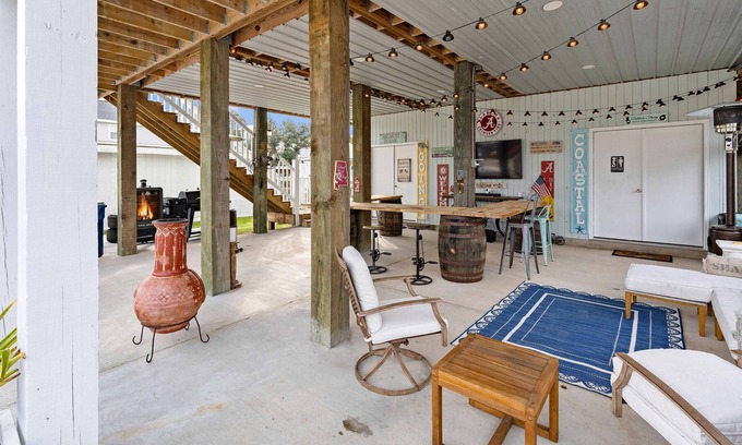 Ono Island House | Luxury 4 BR Home, Fido-Friendly*, Elevator, Boat Parking, Golf Cart**!