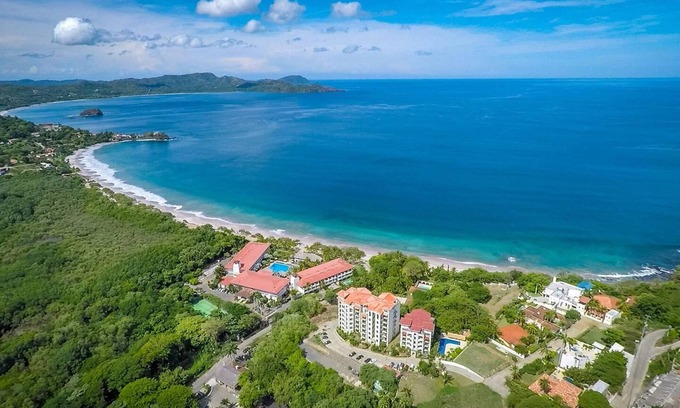 Playa Flamingo House | Luxury 4th-floor Suite With Pool and Endless Ocean Views