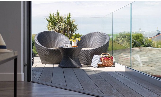 Trevone House | Luxury 5-bed coastal holiday home just two minutes from the beach. LAST SPOTS
