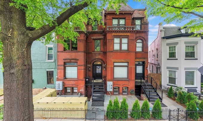Shaw Apartment | Luxury 8BR/7BA Mansion | Historic in DC's Heart