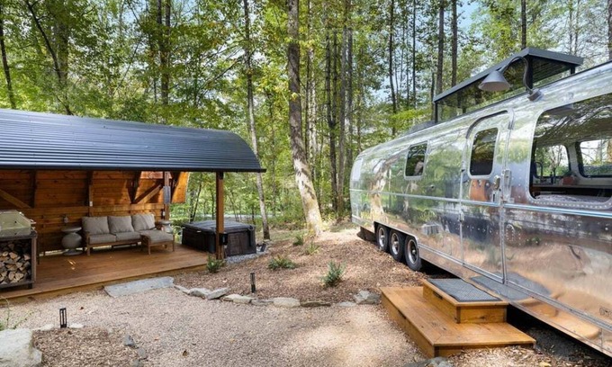Pisgah Forest House | Luxury Airstream W/Bathtub, River & Hot Tub