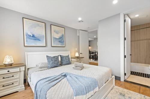 The Heights Apartment | Luxury and Chic 2BR 2BA Apt Mins to NYC and Hoboken