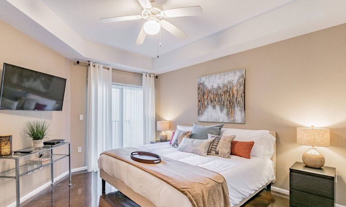 Channel District Apartment | Luxury Apartment - all the amenities!