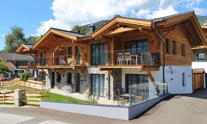 Walchen Apartment | Luxury apartment close to Zell am See