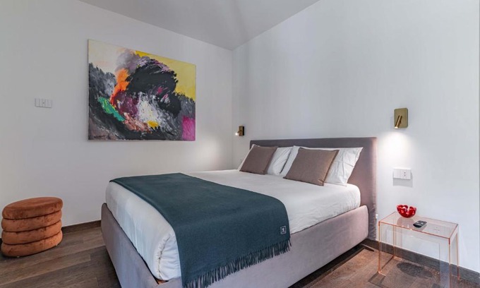 Zona Solari Apartment | Luxury apartment - Free Parking - Duomo-Navigli
