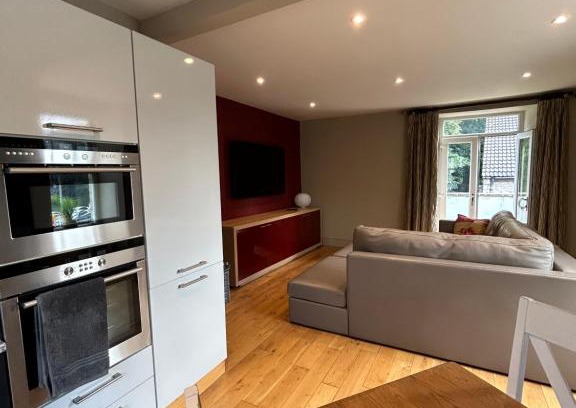 Sheffield Apartment | Luxury Apartment - Great Location