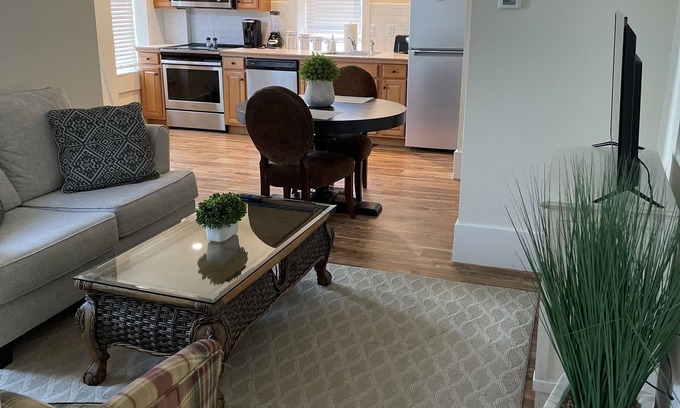 Brownstown Apartment | Luxury Apartment in Brownstown