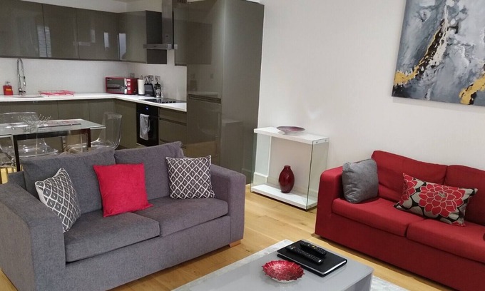Camberley Apartment | Luxury Apartment in Central Camberley
