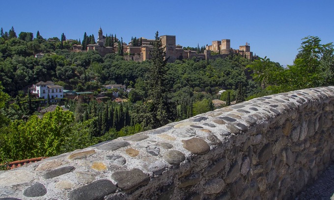Sacromonte Apartment | Luxury apartment in heart of historic Granada