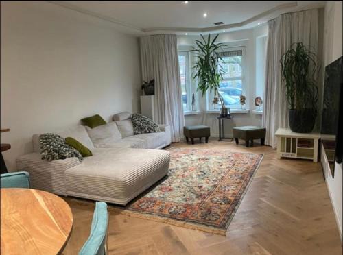 De Pijp Apartment | Luxury apartment in the pijp near the Rai