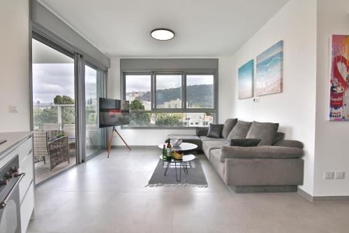 Haifa Apartment | Luxury apartment on the beach