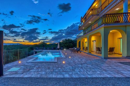 Kostrena Apartment | Luxury apartments Kostrena with pool