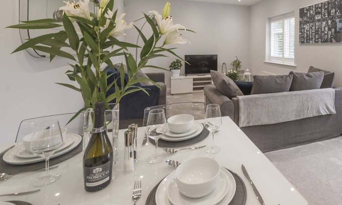 Ascot Apartment | Luxury Ascot Apartment Close To Racecourse No 3