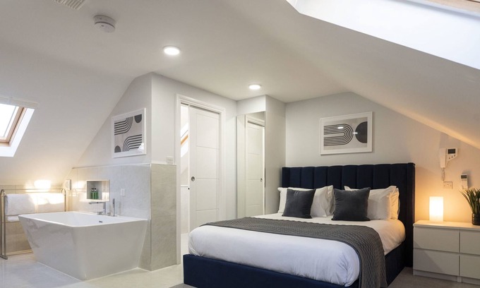 Ascot Apartment | Luxury Ascot Apartment Close To Racecourse No 4