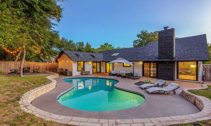 North Austin Civic Association House | Luxury Austin Home w/ Game Room & Fire Pit!