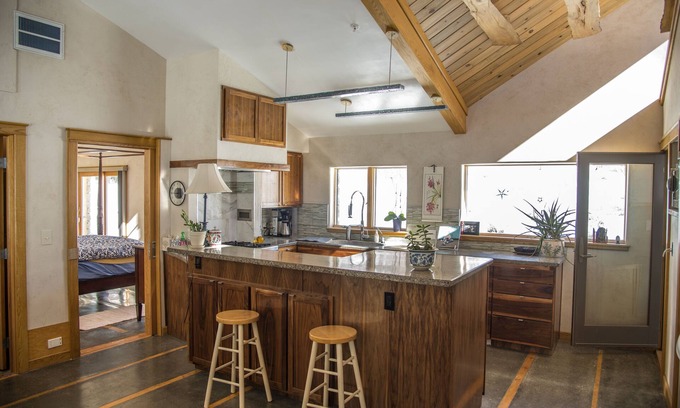 Steamboat Springs House | Luxury Award Winning Secluded Mountain Home 80 Acres Hot Tub w/Pro Kitchen