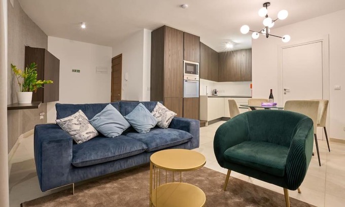 Il-Balluta Apartment | Luxury & Beach 2 min away
