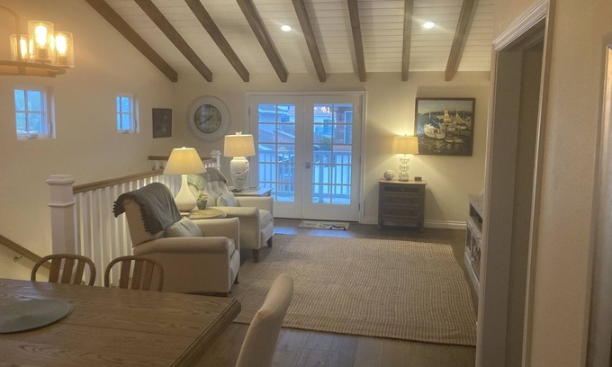 Oxnard Shores Cottage | Luxury Beach Apartment 30 day Min.