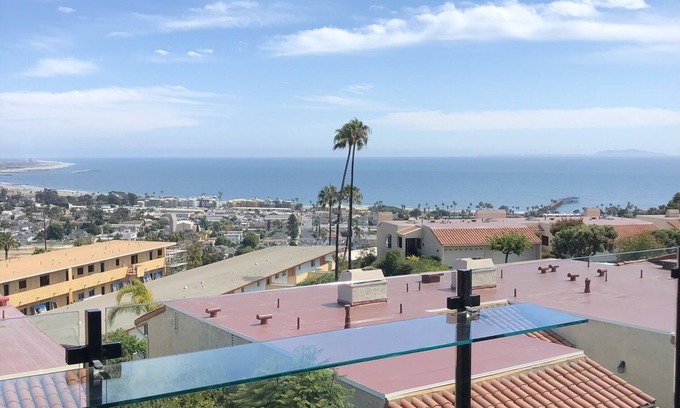 Ventura Condo | Luxury Beach Condo in Sunny Ventura, Ca monthly rentals only